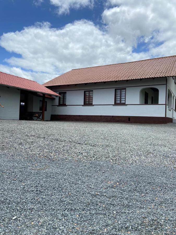 Casa Colonial Em Rio Dos Cedros Villa Eksteriør billede